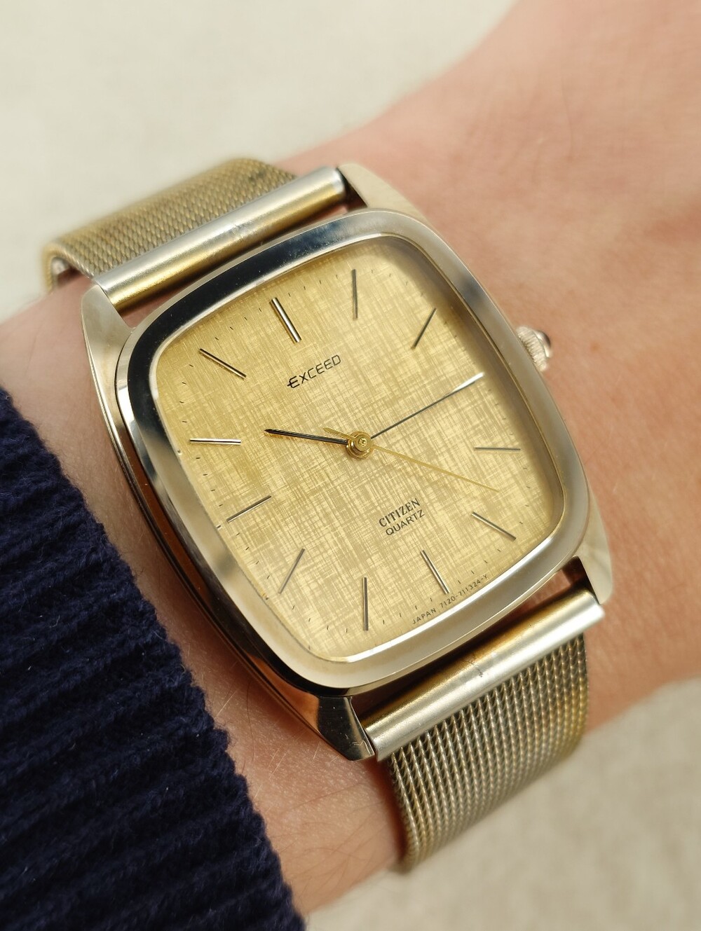 Citizen Men's Dress Watch Exceed 4-710550 Gold Textured Dial 31mm Tank Square